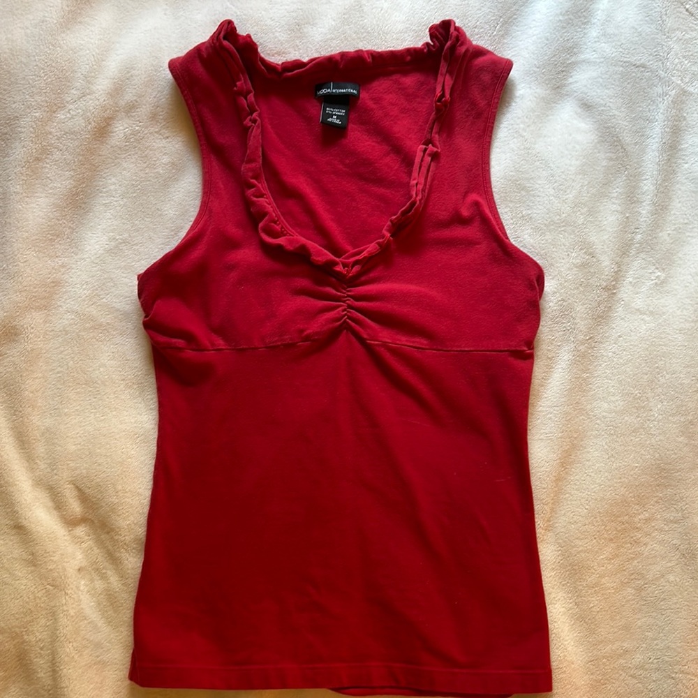 Red y2k tank top with ruffles